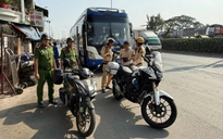 Nhiều tài xế bất ngờ vì loạt lỗi xe khách bị CSGT TP.HCM phạt nặng