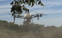 Cận cảnh máy bay không người lái thả hạt giống trồng rừng