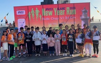 Năm mới, hơn 500 người đến tháp Nghinh Phong đổ mồ hôi vì điều đặc biệt