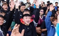 Ngày thi đấu cuối vòng loại Duyên hải miền Trung: Khán đài cực nóng, ‘mưa’ bàn thắng