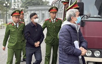 Tòa tháp ngàn tỉ 'đắp chiếu' 10 năm, cựu sếp VICEM hầu tòa vì gây lãng phí