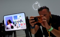 Apple bị chỉ trích vì tình trạng đầu cơ iPhone Duo