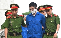 Mr Pips bị bắt, bố mẹ ra ngân hàng rút 145 tỉ 'tẩu tán'
