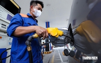 Giá xăng dầu hôm nay 30.10.2026: Trong nước và thế giới biến động trái chiều