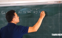 Xin nghỉ hưu trước tuổi, cựu hiệu trưởng vẫn phải đứng lớp