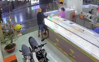 Chưa đầy 5 giờ, Công an TP.HCM bắt giữ nghi phạm cướp giật tiệm vàng