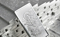 Giá bạc 'rơi' thẳng đứng, mỗi kg mất hơn 6 triệu đồng