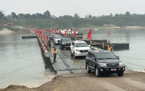 Người dân có cầu phao 'đón tết' sau nhiều tháng cầu Sông Lô hư hỏng