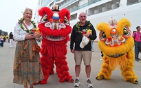 Khách ngoại ồ ạt xông đất mùng 1, du lịch 'lấy vía' bùng nổ trong kỷ nguyên mới