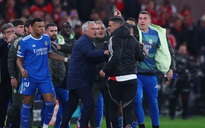 HLV Mourinho nói gì về màn ăn mừng gây tranh cãi của Vinicius tại Champions League, UEFA sẽ điều tra?