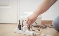 Những dấu hiệu cho thấy cần thay ổ cắm điện mới