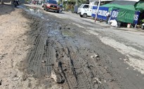 Đường xuống cấp, đi lại khó khăn