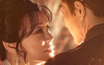 Lưu Hiểu Khánh 'gây sốc' khi U.80 vẫn đóng cảnh hôn với bạn diễn kém 30 tuổi