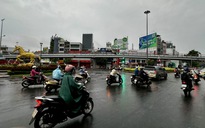 Sáng ngày vía Thần tài, TP.HCM mưa trái mùa trên diện rộng, cảnh báo mưa lớn