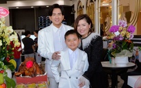 Đan Trường và vợ cũ mở quán chung, dạy con trai kinh doanh từ nhỏ