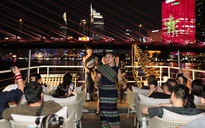 Đưa cồng chiêng Tây nguyên lên buýt sông 2 tầng, khách Tây thích thú