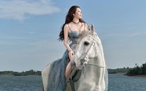 Lý Nhã Kỳ khoe dáng nóng bỏng tại resort riêng