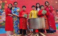 Câu chuyện xúc động sau nồi bánh chưng ở sân trường