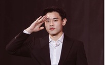 Đình Bắc tái hiện khoảnh khắc ăn mừng trên sân khấu WeChoice Awards, ‘cương quyết’ không chịu hé lộ bí mật…