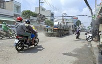 Khổ vì đường bụi bặm