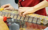 Giá vàng, giá bạc dồn dập giảm