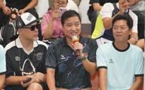 Cựu danh thủ Nguyễn Hồng Sơn xuất hiện trong ngày Lý Hoàng Nam đón đồng đội mới