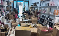 Công an TP.HCM truy tìm chủ cơ sở kho mỹ phẩm giả hơn 2,6 tỉ đồng