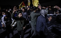 Iran cảnh báo Mỹ 'không còn an toàn', tuyên bố đóng cửa eo biển Hormuz