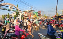 Đèn giao thông 'lúc có lúc không', giao lộ ở Bình Chánh... mạnh ai nấy chạy