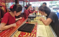 Giá vàng chiều 30.3 bất ngờ tăng 2,4 triệu đồng/lượng