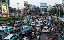 Có nên tháo dỡ vòng xoay ở TP.HCM?