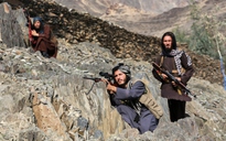 Pakistan và Afghanistan đấu súng dữ dội ở biên giới, hơn 115.000 người sơ tán