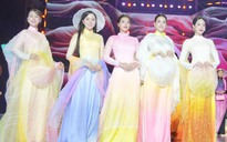 Mỹ nhân Việt và quốc tế khoe sắc, kể chuyện thời trang bền vững bằng áo dài