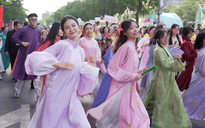 TP.HCM đồng diễn áo dài khắp thành phố ngày 8.3