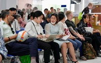 Nhờ 'cò' làm hộ chiếu trên mạng, cẩn thận bị đánh cắp dữ liệu