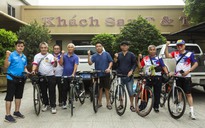 VĐV Lào mang 'chiến mã' 15.000 USD tham gia Ngày hội đạp xe Vì hòa bình