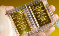 Giá vàng giảm 9 nhịp liên tiếp, vẫn chênh với thế giới hơn 18 triệu đồng/lượng