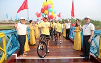 Đạp xe qua miền ký ức chiến tranh, gửi thông điệp hòa bình ra thế giới
