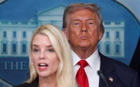 Rộ tin Tổng thống Trump tính cách chức Bộ trưởng Tư pháp