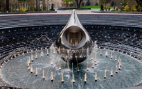 Đằng sau ánh hào quang của những công trình kỷ lục mang tính biểu tượng