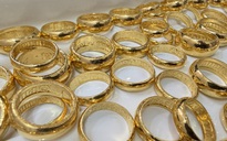 Giá vàng nhích tăng, cao hơn thế giới gần 19 triệu đồng/lượng