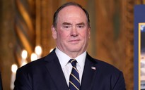 Bộ trưởng Hải quân Mỹ từ chức