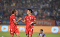Đình Bắc bùng nổ lập hat-trick, CLB CAHN đánh bại SLNA:  Thẳng tiến đến ngôi vô địch V-League
