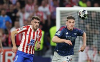 Hai quả phạt đền ở bán kết Champions League: Arsenal và Atletico bất phân thắng bại