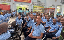 Công an TP.HCM trao 99 thẻ căn cước cho những người từng 'vô danh'