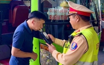 Xuyên lễ 30.4 - 1.5, CSGT Đà Nẵng 'mạnh tay' phạt nồng độ cồn, tốc độ ở cửa ngõ