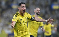 Ronaldo đáp trả cực gắt CĐV đối phương, cách chức vô địch 2 chiến thắng nữa