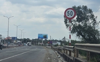 Đã tháo biển báo tốc độ 50 km/giờ ở khu vực trạm thu phí quốc lộ 51