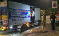 Phát hiện xe tải chở hơn 1,5 tấn gà 'bẩn' vào TP.HCM tiêu thụ