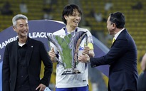 Đội Ronaldo thua sốc chung kết, nhìn Chủ tịch VFF trao cúp cho đại diện Nhật Bản